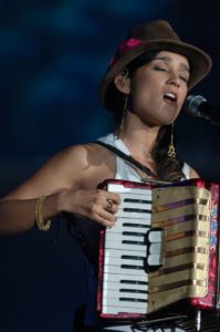 メキシコで音楽に親しむならこれ!メキシコの有名アーティスト達