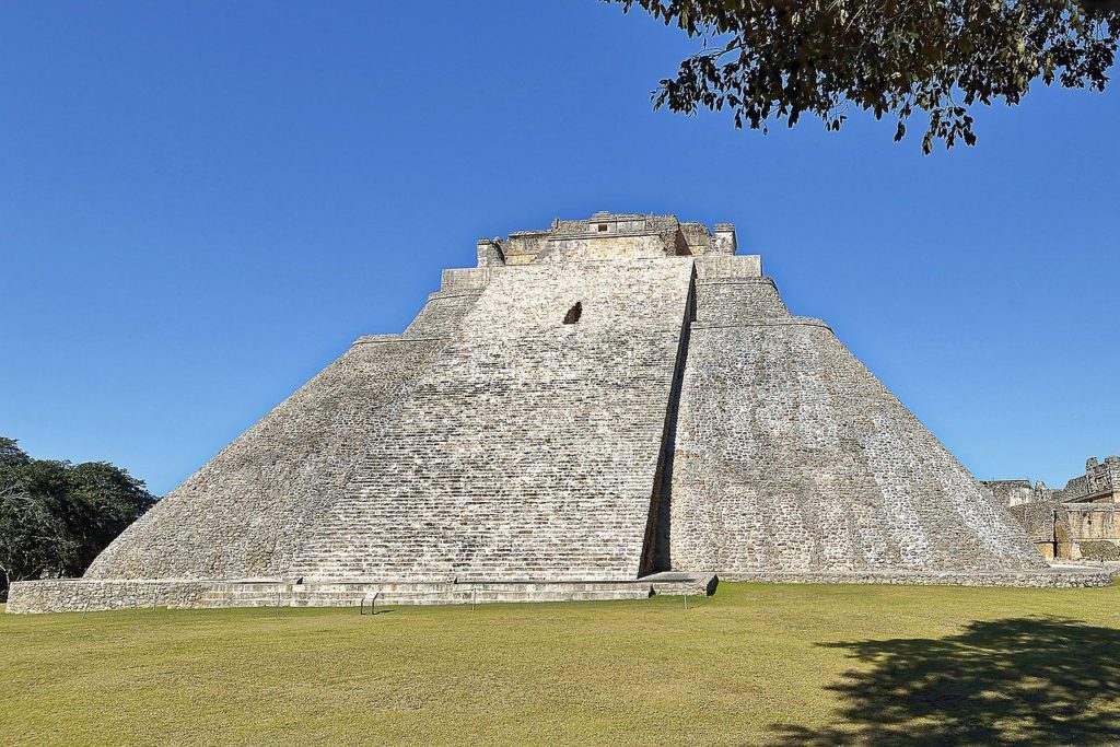 メキシコの世界遺産ウシュマル遺跡